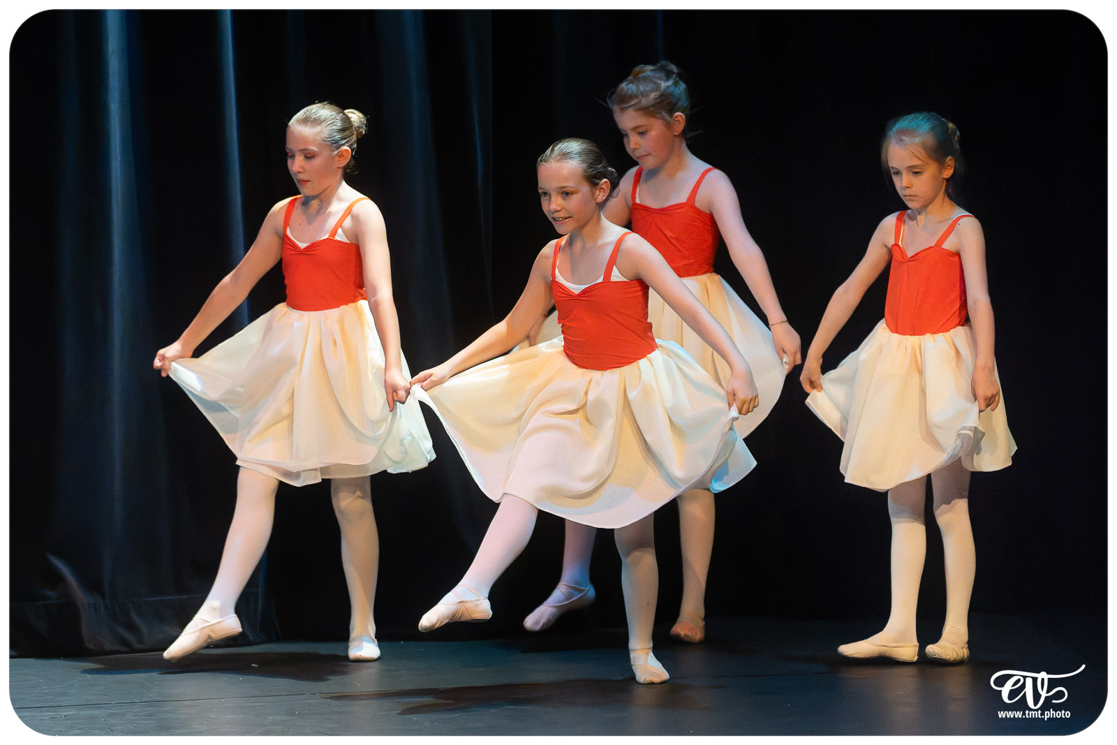 ECOLE DE DANSE CÉCILE ADAMOW